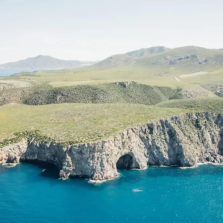 Hostal Henry Buggerru