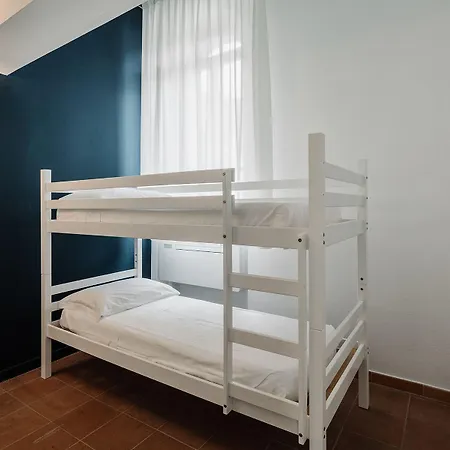 Henry Hostel Buggerru