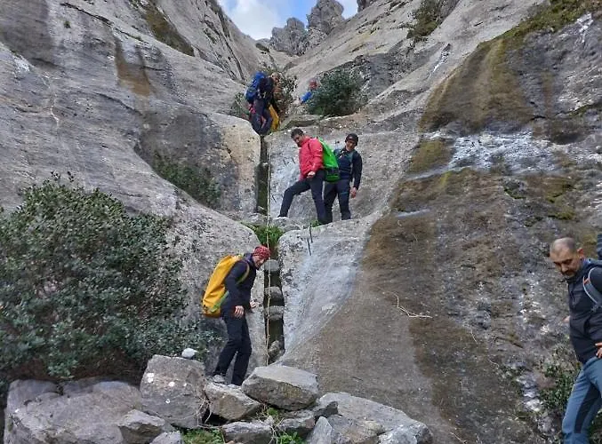 Henry Hostel Buggerru